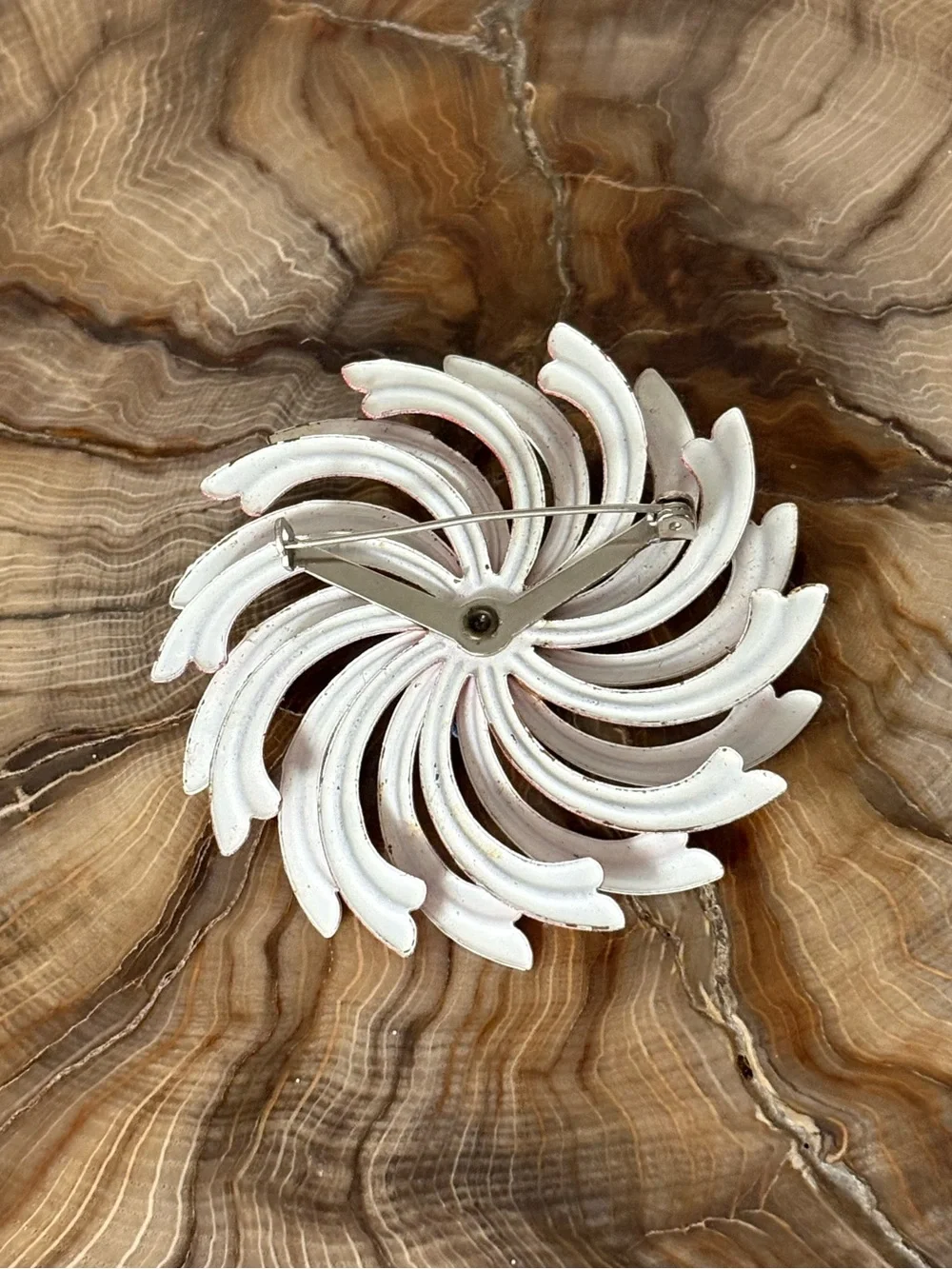 Vintage 60’s Patriotic Pinwheel Flower Power Swirl Brooch